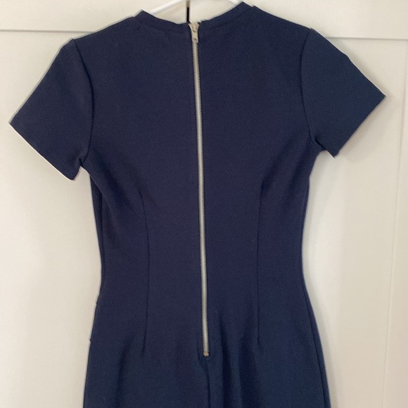 Article Mini Dress - Picture 4 of 7